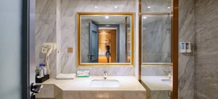 嘉美西瑞大酒店(达州罗浮广场高铁站店)图片