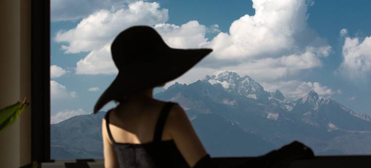 止舍·山野艺宿(丽江古城雪山观景店)图片