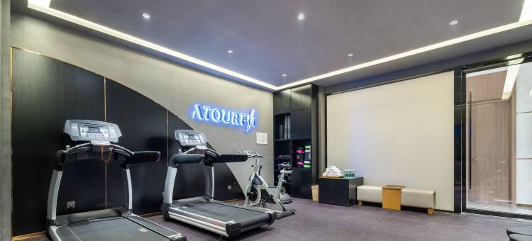 昆山经开区吴淞江南路亚朵酒店图片