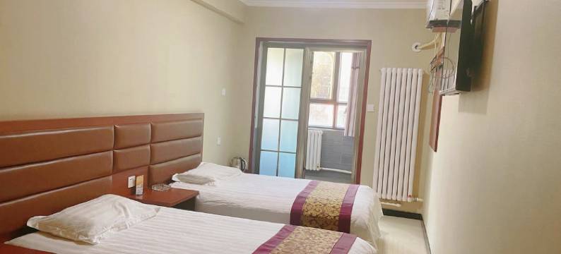 霍尔果斯艳阳天旅店图片