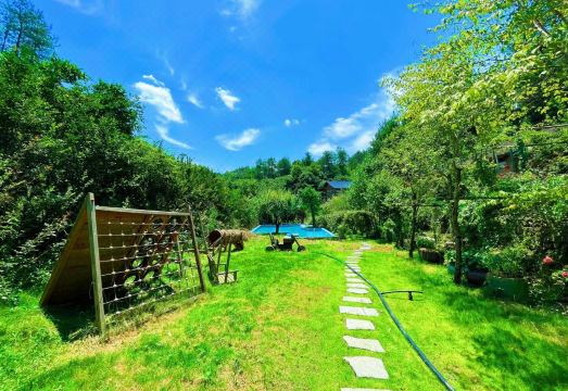 Shijingyuan Hotel (Ningguo Wannan Sichuan-Tibet Line) over view