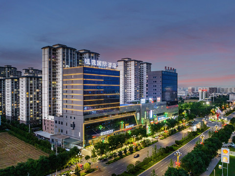 恒源国际酒店(凤翔店)