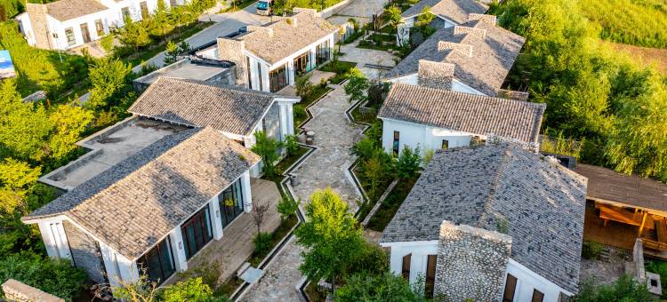 鳌山石头小筑图片