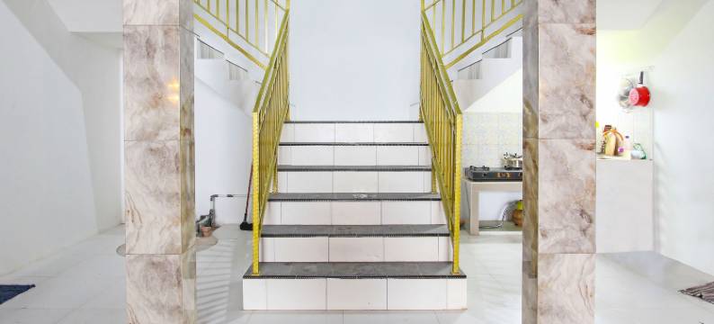 Hotel Grand New Si Jago Mitra RedDoorz图片