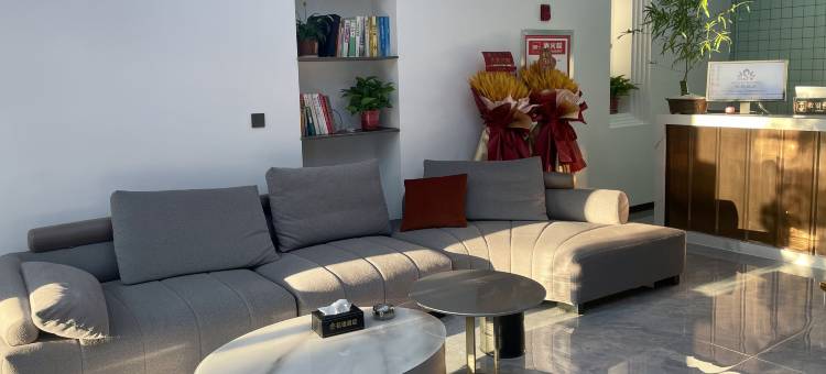 叶县花语酒店图片