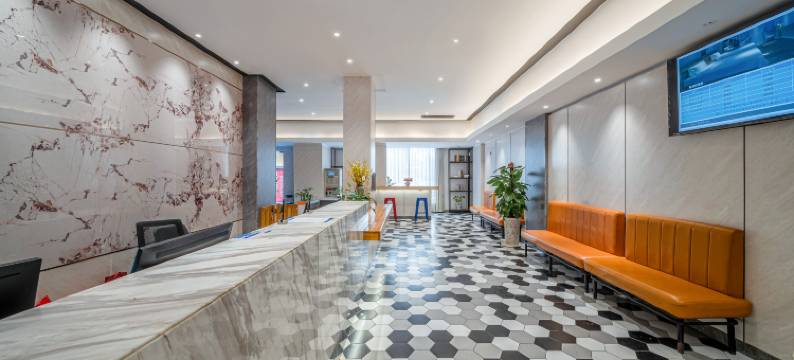 美凯时尚酒店(朝阳广场火车站店)图片