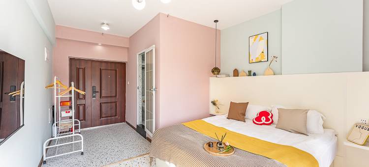 路客美宿(武汉白沙洲龙湖天街光霞地铁站店)图片