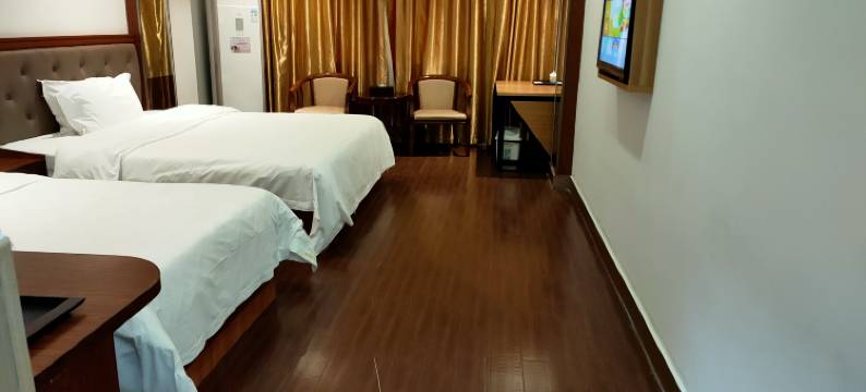 域强商务宾馆(茂名高铁站店)图片