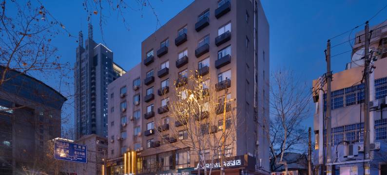 朵兰达LAB酒店(长沙五一广场袁家岭地铁站店)图片