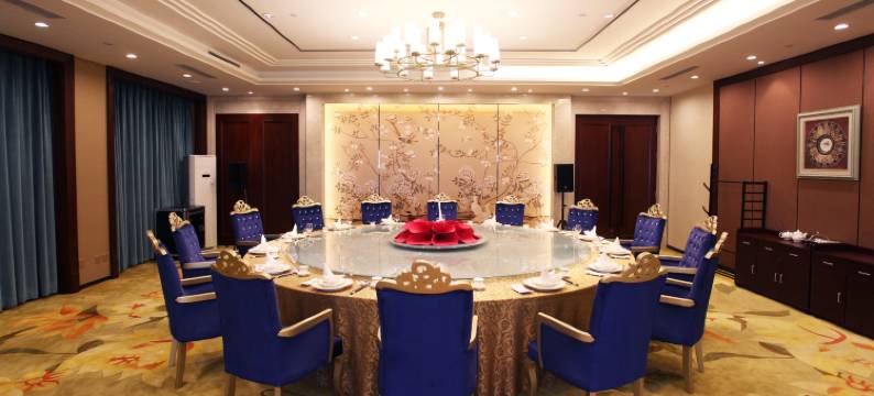 青岛海林山庄大酒店(石老人海水浴场海安路地铁站店)图片