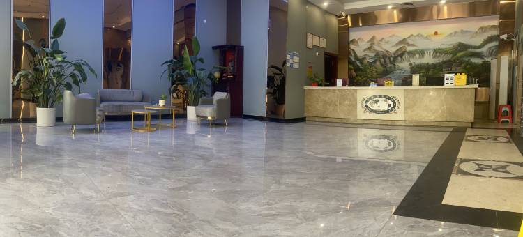 聚德酒店(广州白云站小坪地铁站店)图片