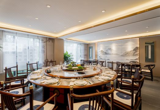 Rezen Hotel (Suqian Wanda Plaza Xiangwang East Road Branch) Hotel Overview