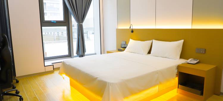 漫威电竞网咖酒店图片