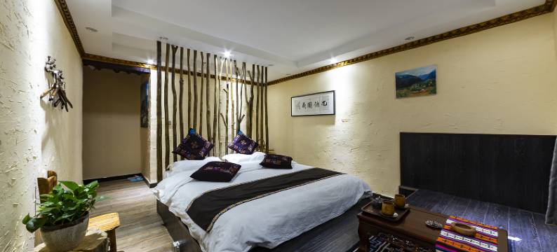 伴山月望山民宿图片