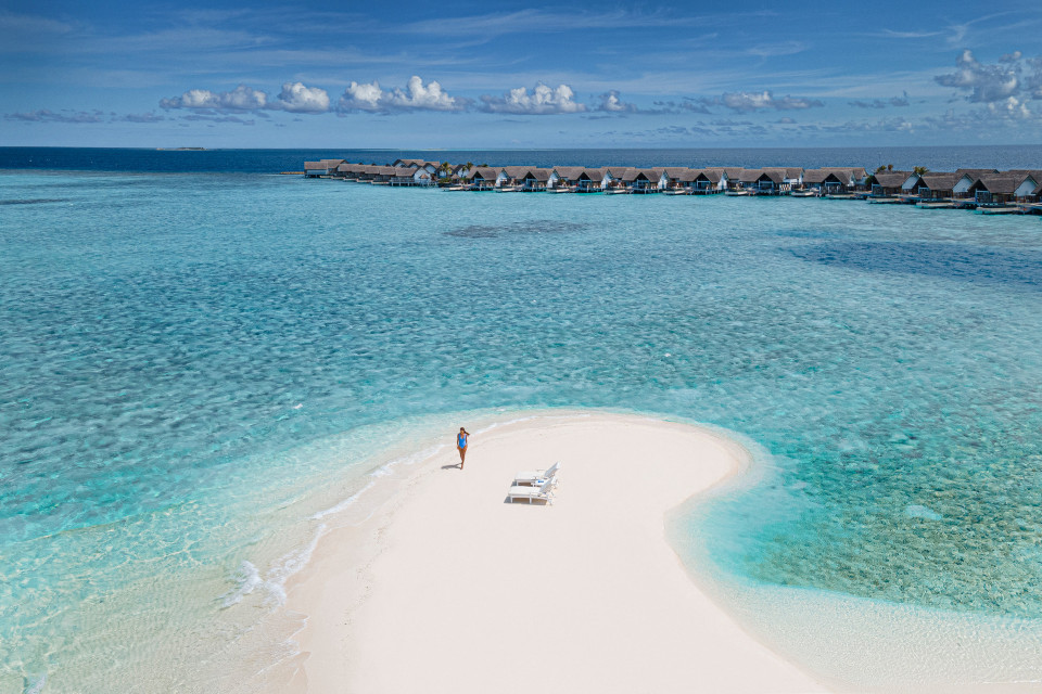 Four Seasons Resort Maldives at Landaa Giraavaru Over view