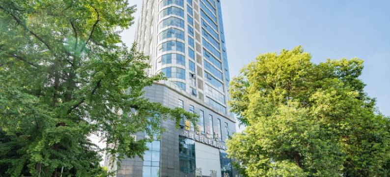 涔蜂电竞电影酒店(宽窄巷子店)图片