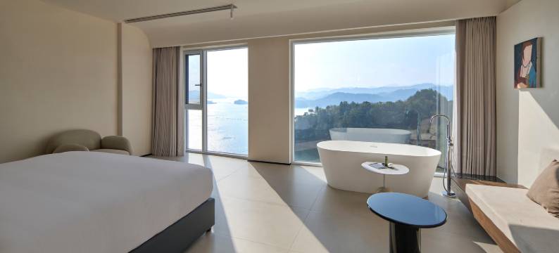 屿言·悬崖湖景美宿图片