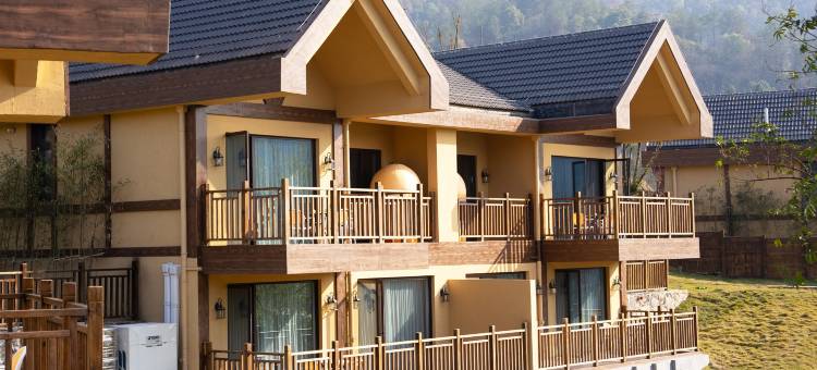 清江湾·三峡长颈鹿乐园酒店图片