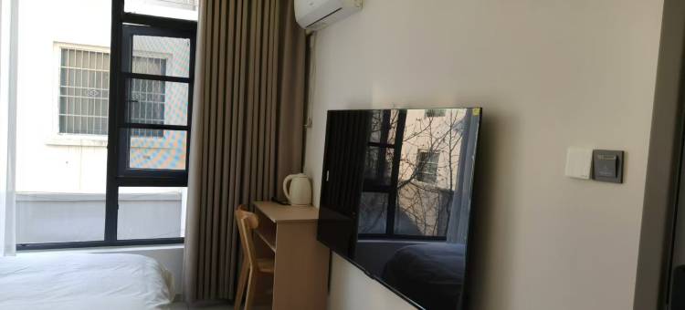 开封上岸民宿(万岁山武侠城店)图片