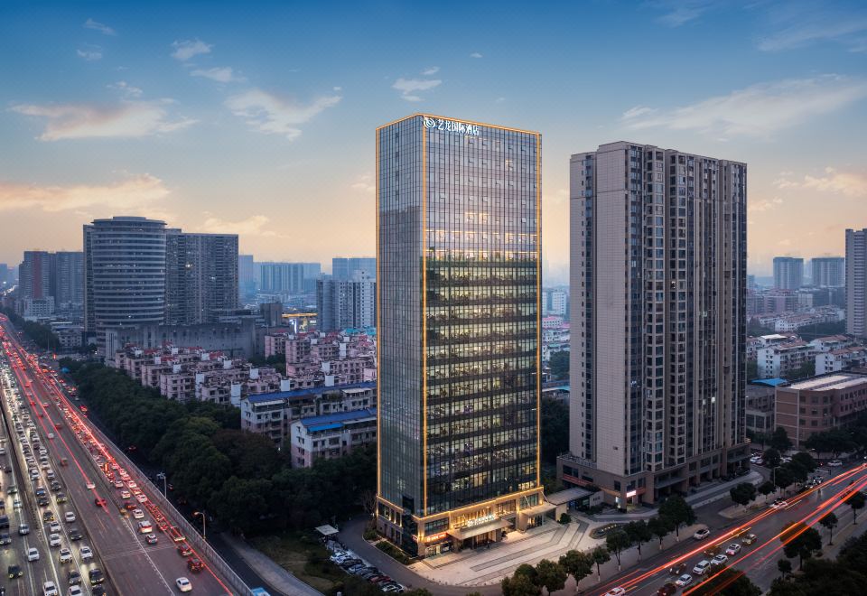 长沙艺龙国际酒店外景图