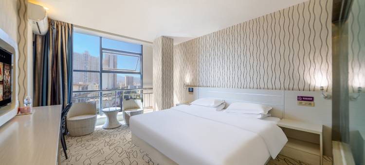 云之尚酒店(开远泸江公园店)图片