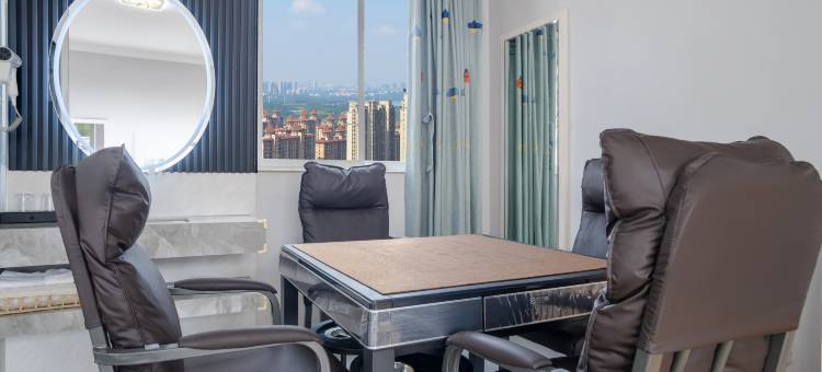 易门龙泉国家森林景区仁和酒店(龙泉文化广场店)图片