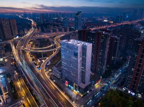 武汉天锦国际酒店(武汉站欢乐谷店)