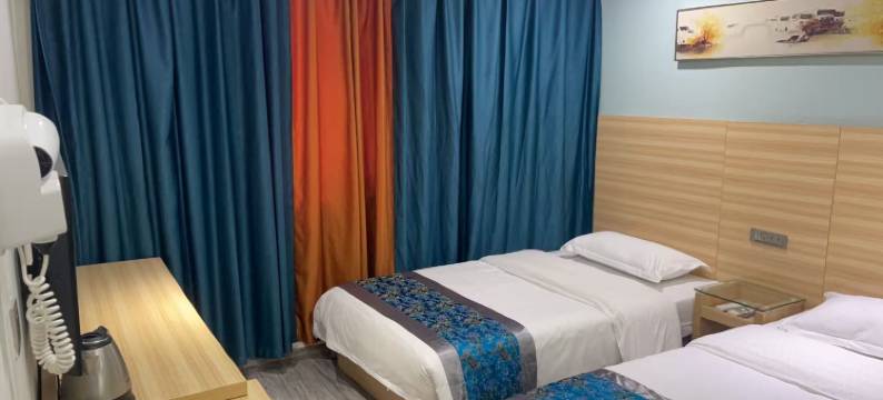 仁隆酒店(南宁南湖公园麻村地铁站店)图片