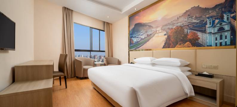 丽港商务宾馆(铜陵长江中路步行街店)图片