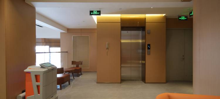 青岛丽程智能酒店(青岛火车站栈桥店)图片