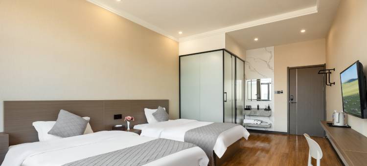 智享优选酒店(乌拉盖草原店)图片