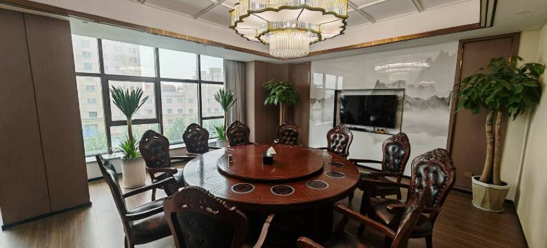 R ROYALSS HOTEL(昆玉站店)图片