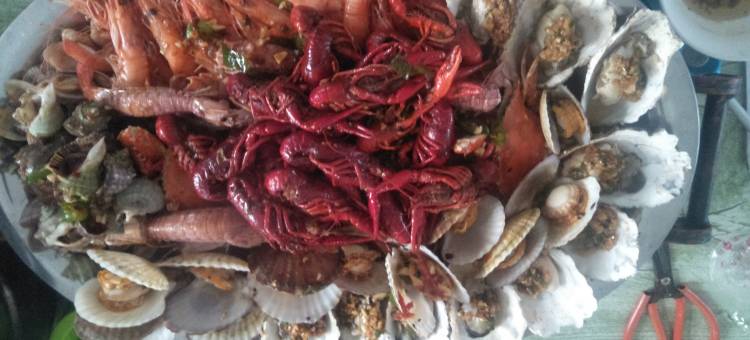 山海关友来渔家院图片