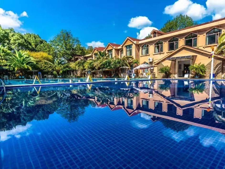 富民明熙苑温泉度假山庄图片