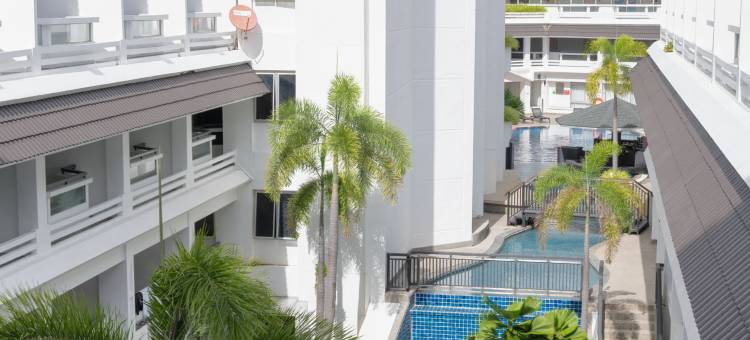 普吉岛芭东海滩丽芮酒店(Radisson RED Phuket Patong Beach)图片