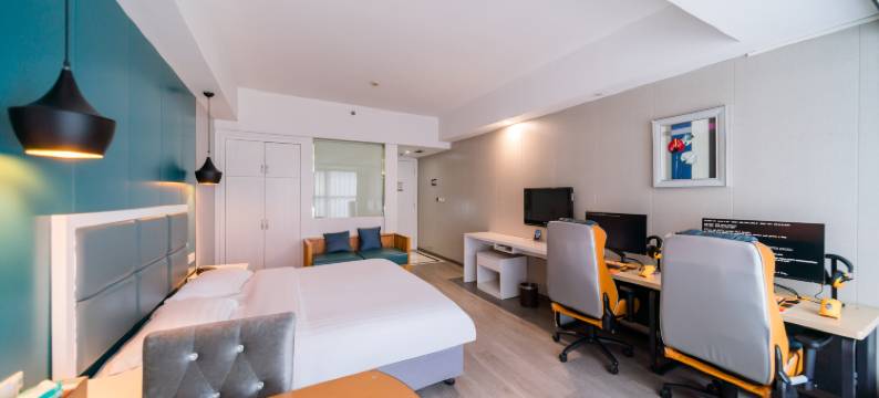 卡卡电竞酒店(绍兴蓝天市心广场银泰百货店)图片