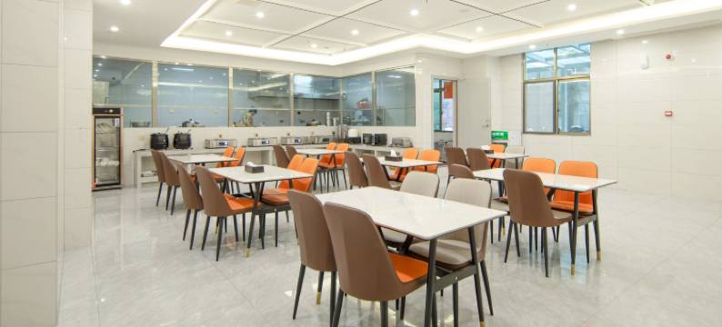 启航酒店(石泉古街店)图片