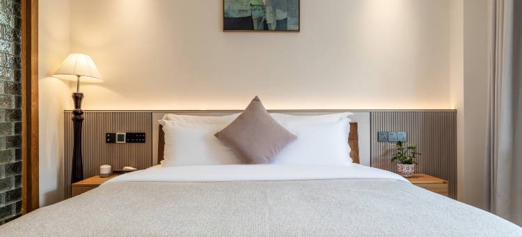 楚雄·欢住合院THE YI XANADU梵音溪舍酒店(彝人古镇景区店)图片