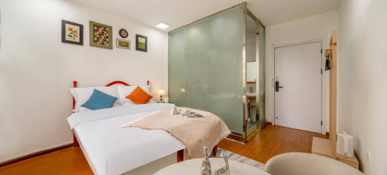 水禾居民宿(贵阳市黔灵山公园延安西路地铁站店)图片