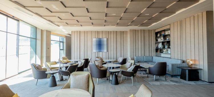 赛里木湖AC酒店图片