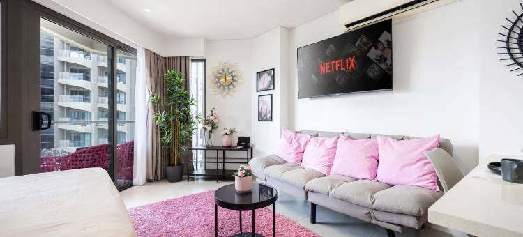 Chic Cozy Studio at Tambuli Residences Ocean View by Dominik Studio with Pool Balcony in Mactan图片