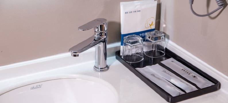 鸿润光阳酒店(火车站石马公园店)图片