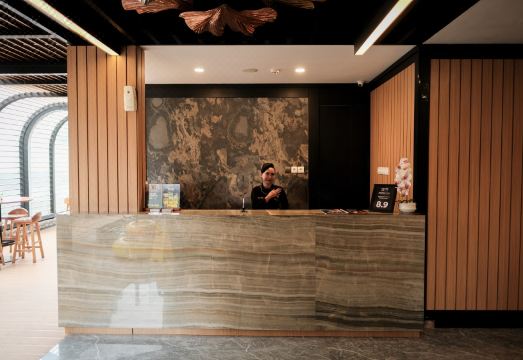 Allura Azana Resort Tawangmangu Hotel Overview