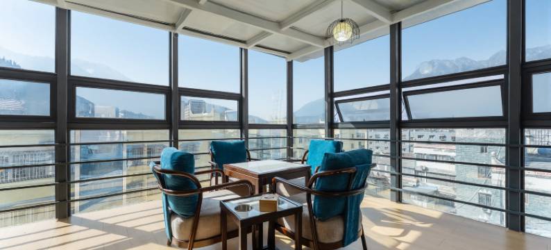 茂县九鼎红轻奢酒店图片