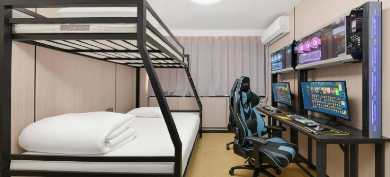 JING·平顶松电竞民宿(万达广场店)图片