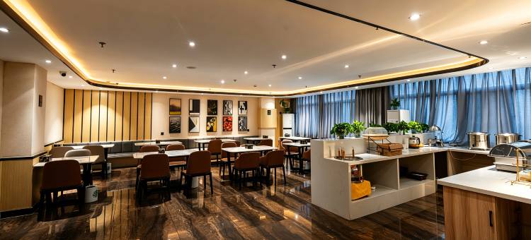 雷神电竞酒店(成武县政府店)图片