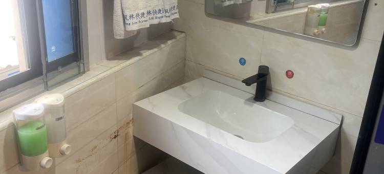 广州枫林快捷酒店(琶洲会展鹭江地铁站店)图片