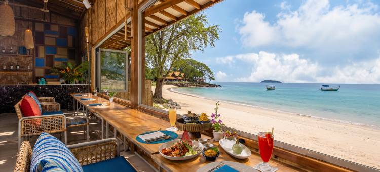 奥瑞格皮皮岛度假酒店(Outrigger Phi Phi Island Resort)图片