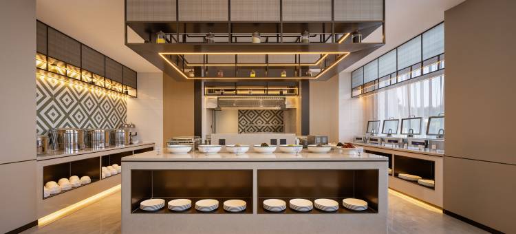 白玉兰商务酒店(建平南山森林公园店)图片