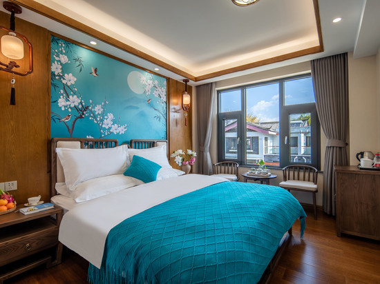 丽江清和·雪山露营观景轻奢民宿